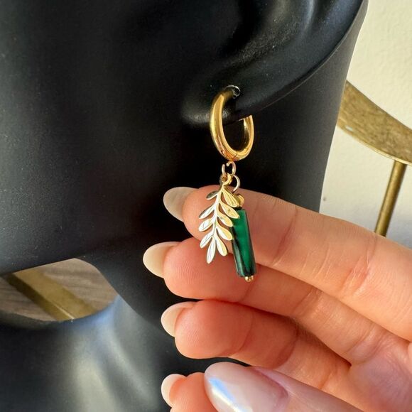 Bohemian wheatāearningāN565 - Picture 4 of 4